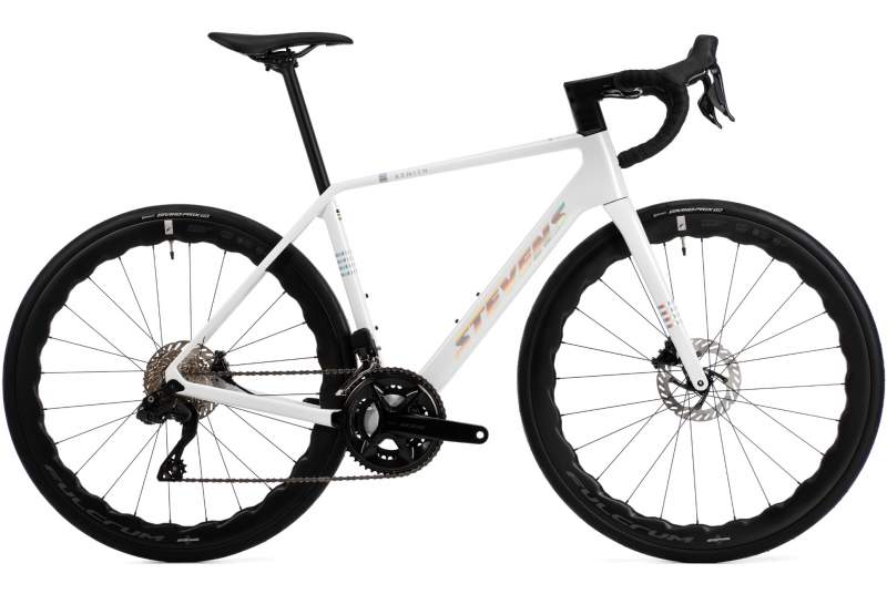Bicicleta Stevens Xenith 105 Di2 2026