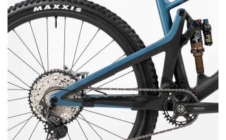 Bicicleta Ghost Riot Trail CF/CF 150/140 Full Party