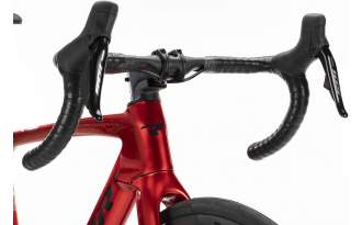 Bicicleta Conor Volcano Aero 105 Di2 2025 - blanco