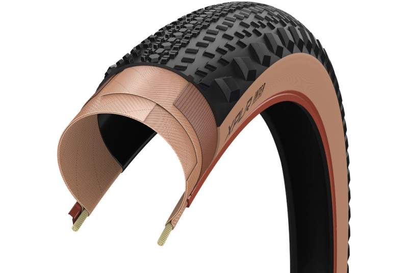 Cubierta Goodyear XPLR Inter 700