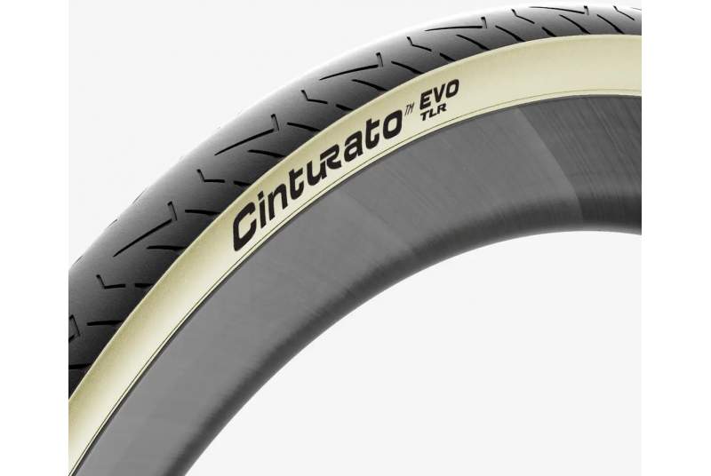 Cubierta Pirelli Cinturato™ Evo TLR blanca