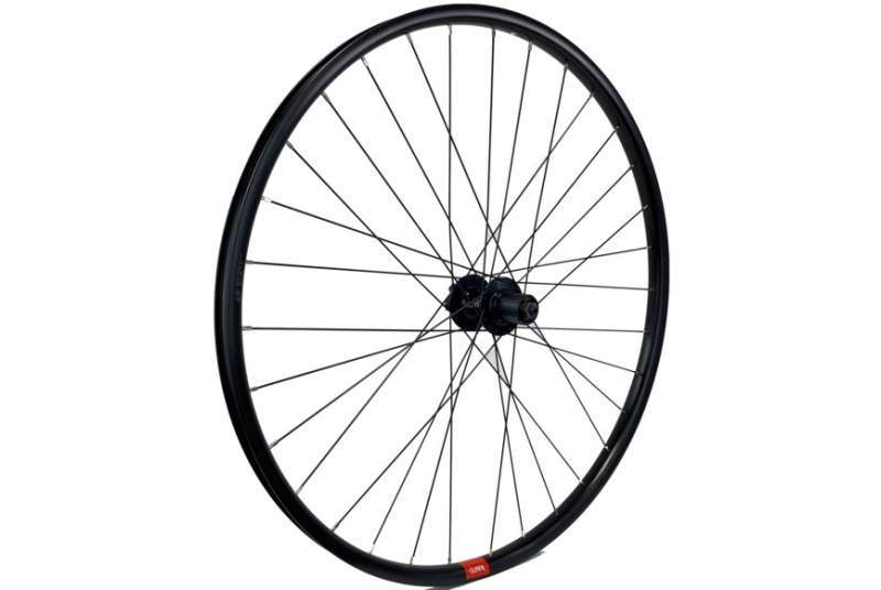 Rueda Neu 29" Shimano 475 delantera