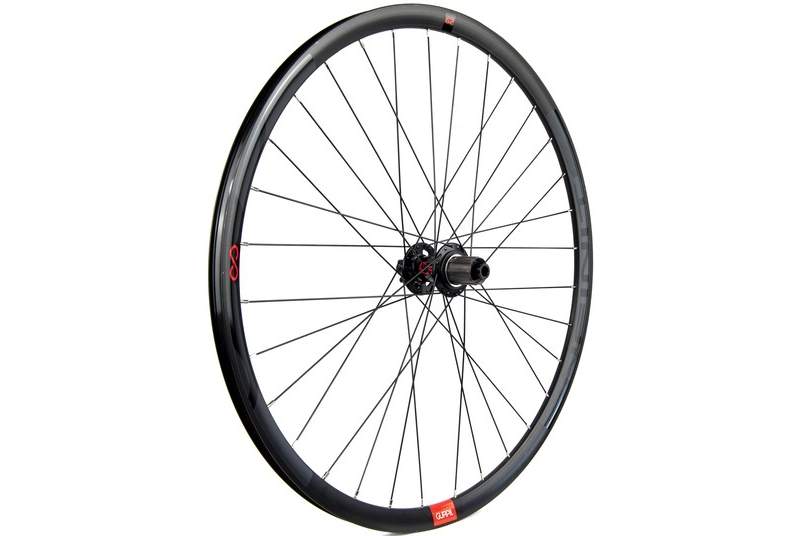 Rueda Gurpil Alpha 29" 6T 12X142 SRAM