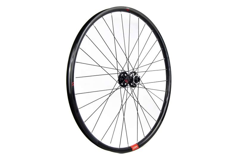 Rueda Gurpil Alpha 29" 6T C/eje 15mm del.